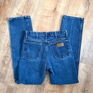 Wrangler Women’s Straight Blue Jeans, Vintage Denim, Classic Stable Wardrobe
